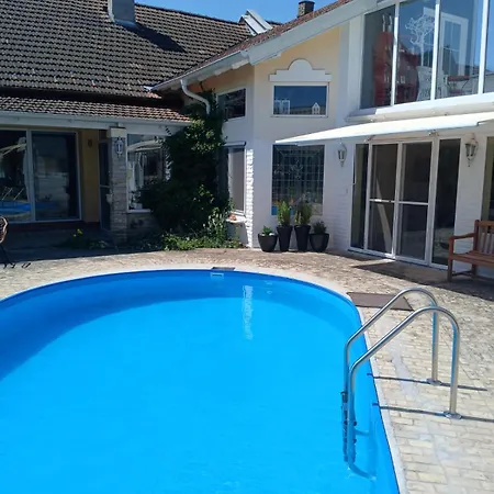 Vintage Luxurious House *