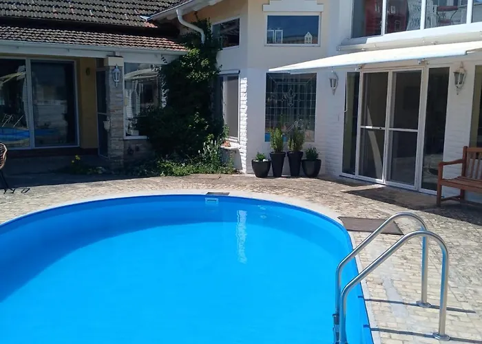 Vintage Luxurious House *